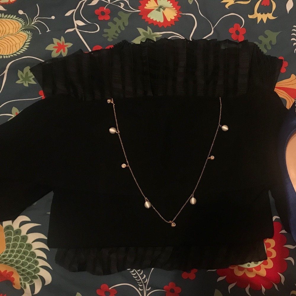 women sweater chain